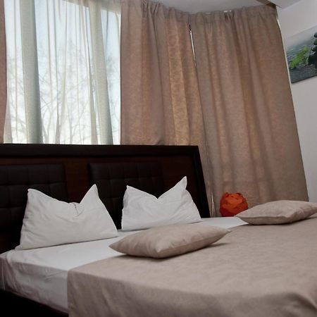Hotel Metropol Piteşti Kamer foto