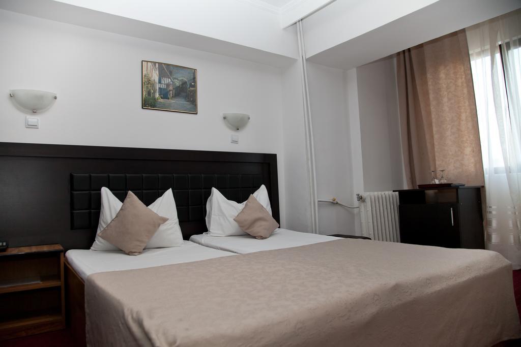 Hotel Metropol Piteşti Kamer foto