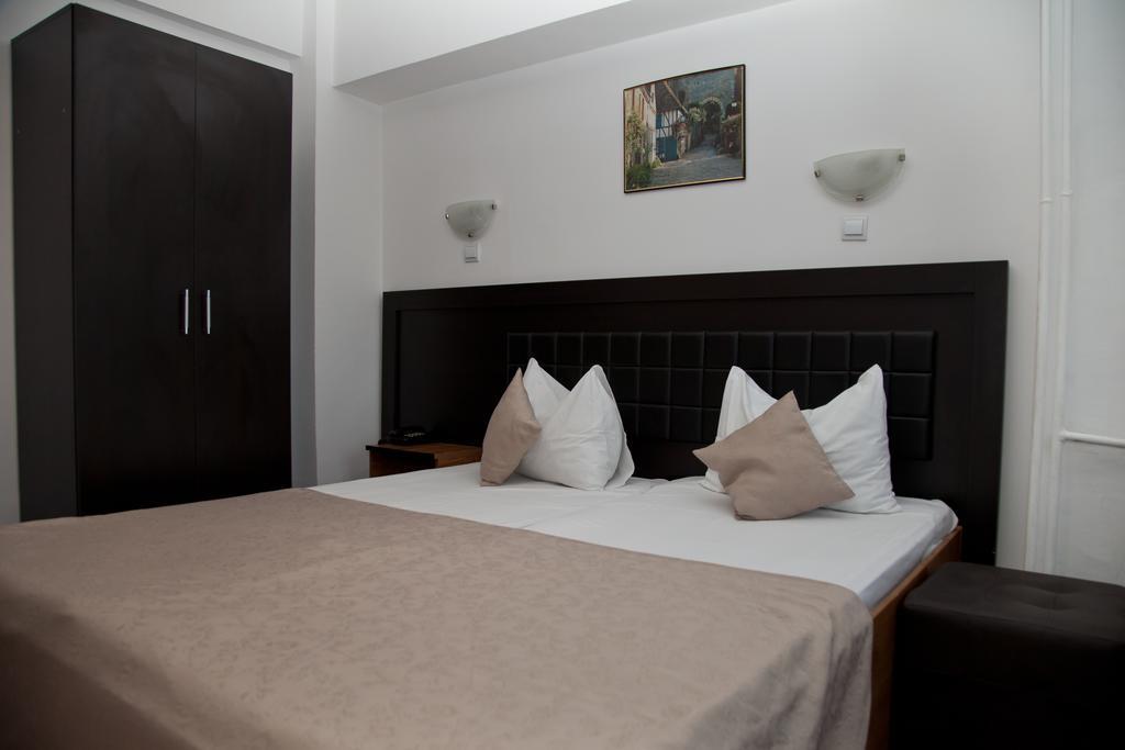 Hotel Metropol Piteşti Kamer foto